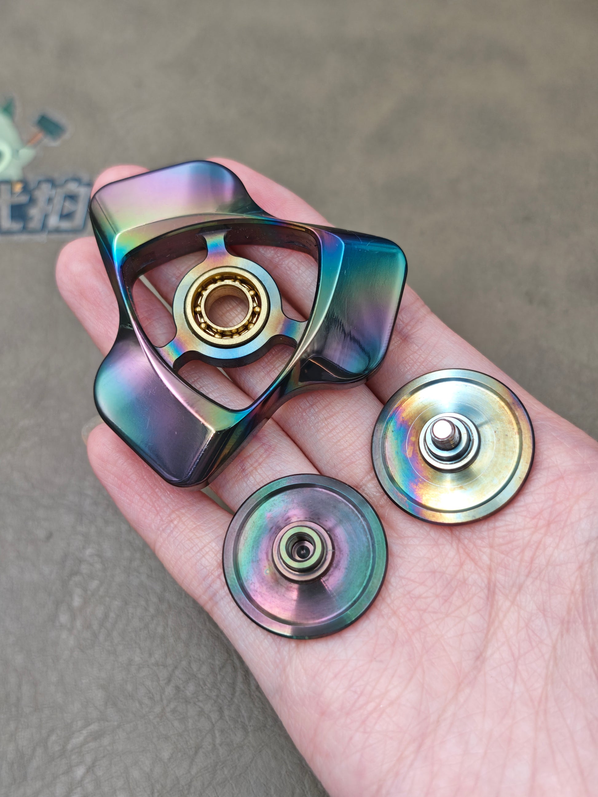 Phantom Dual Leaf Zirconium