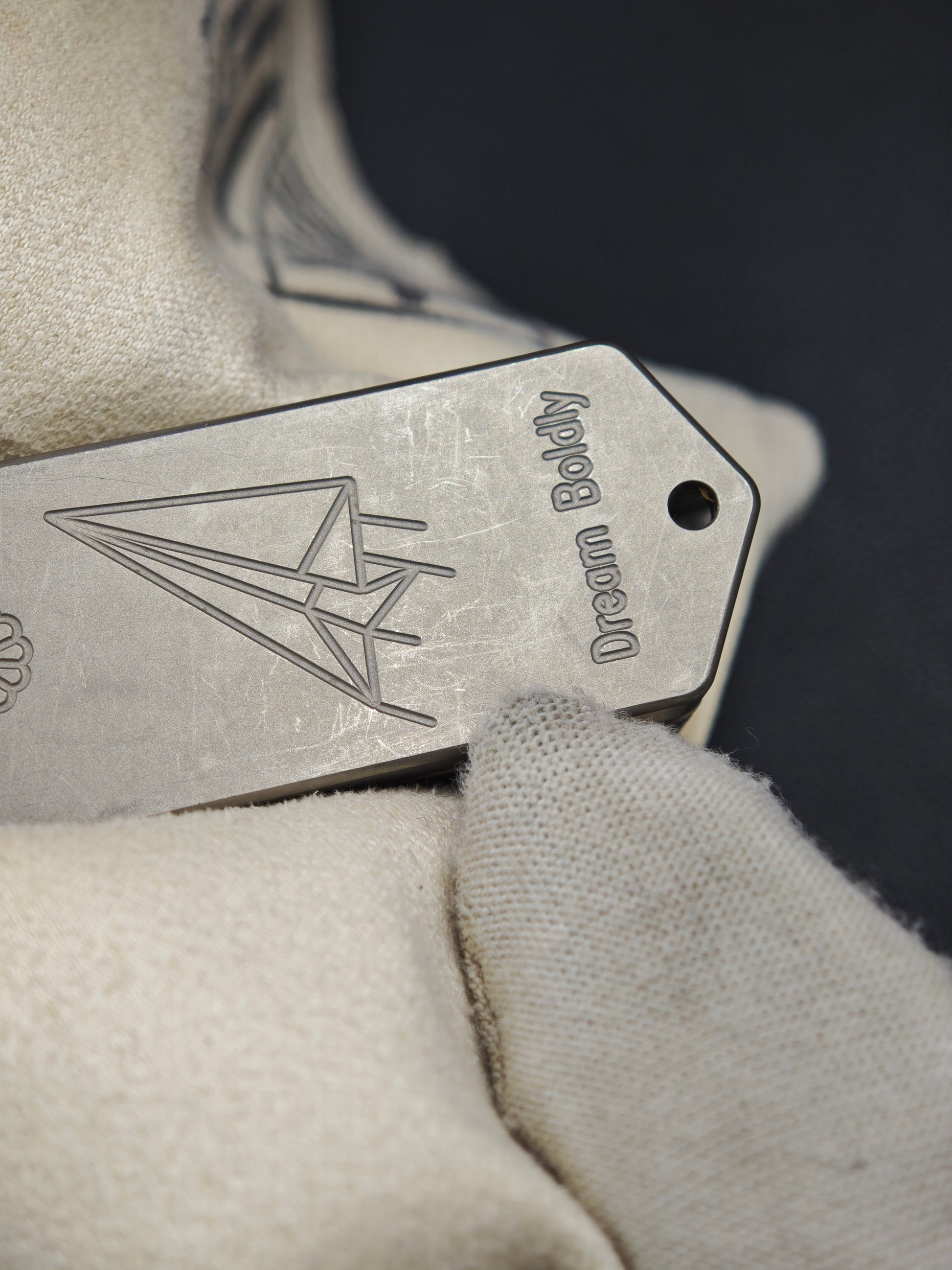 Plane Titanium