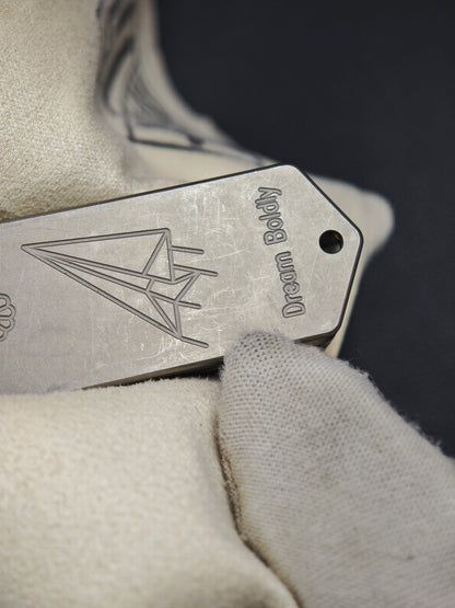 Plane Titanium
