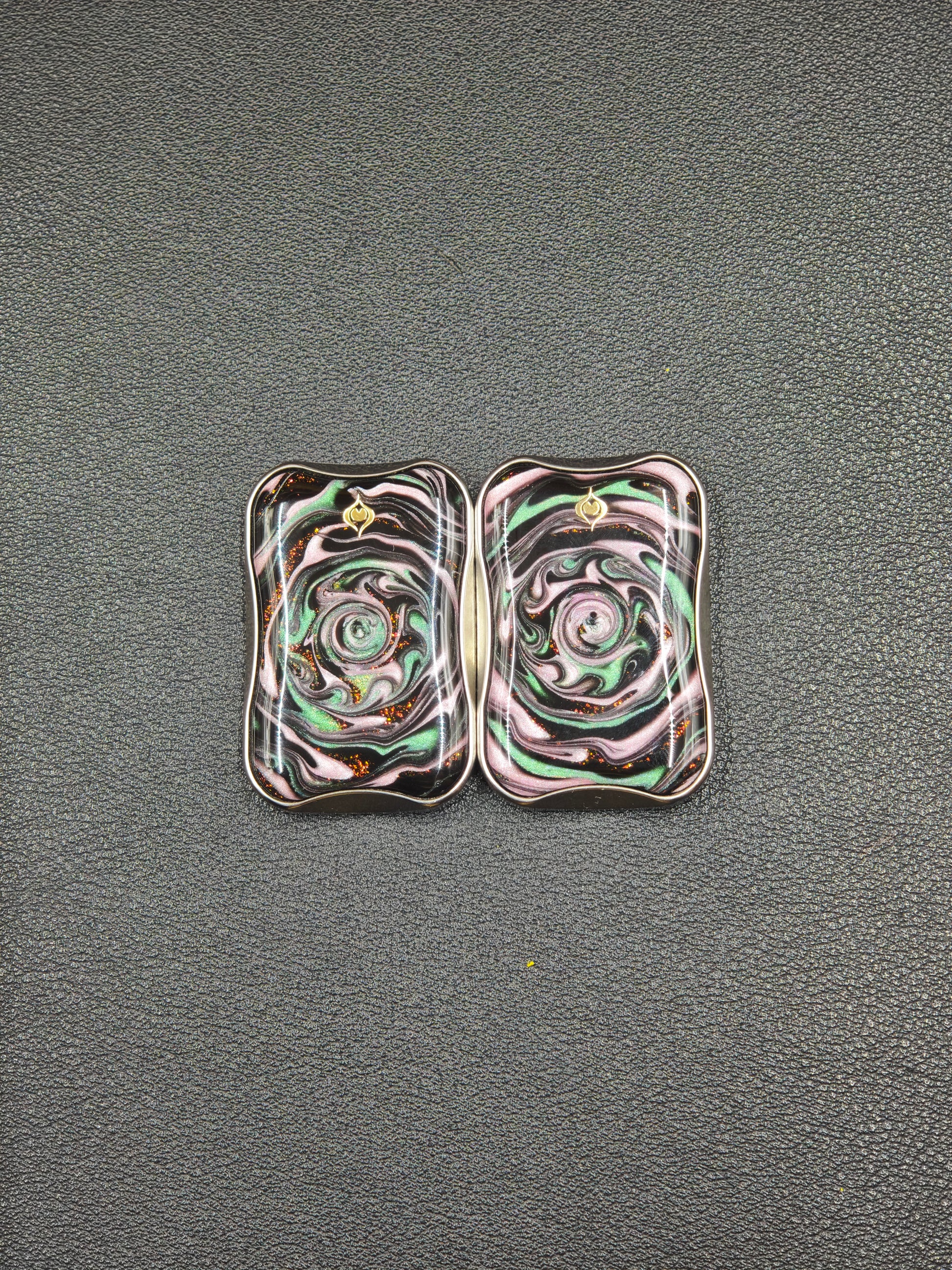 Slim Titanium