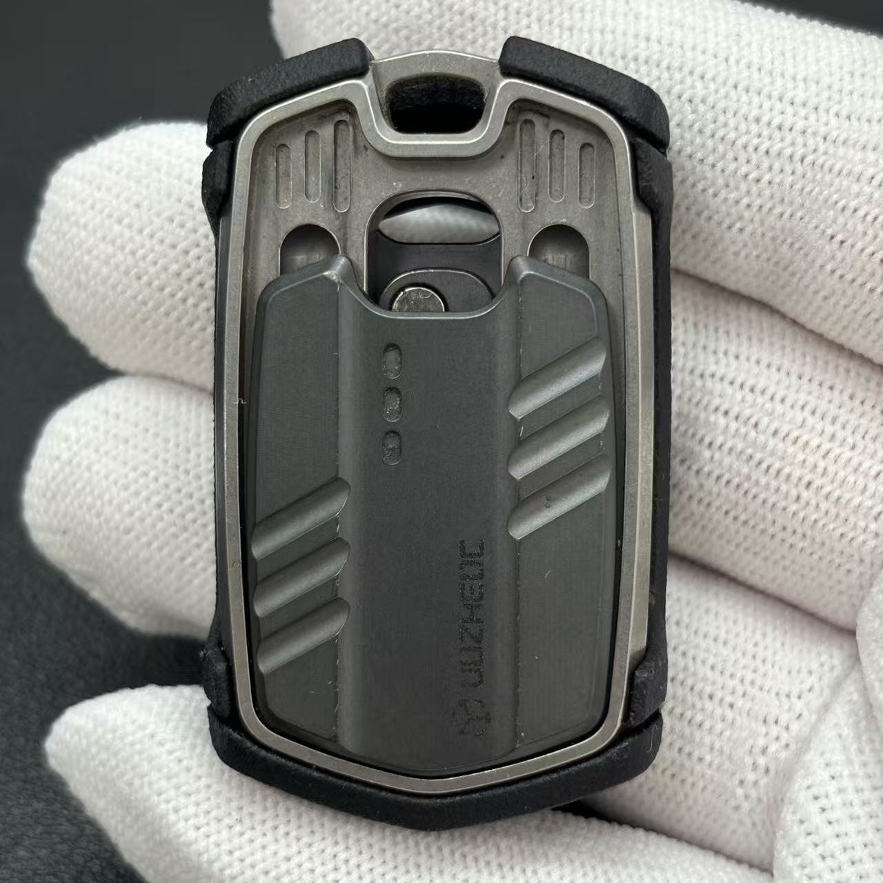 Thousand machines Titanium Zirconium