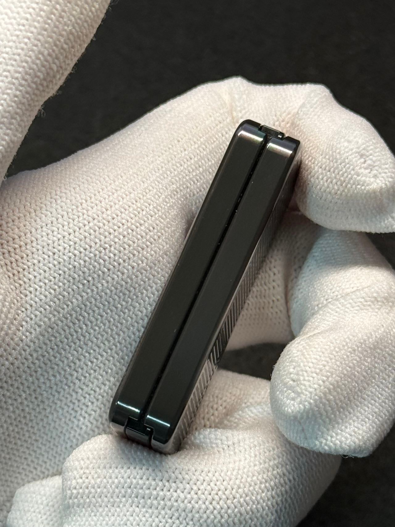 SYNTONY Zirconium