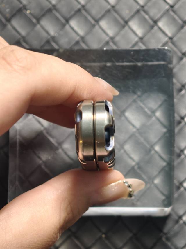 Top B Titanium