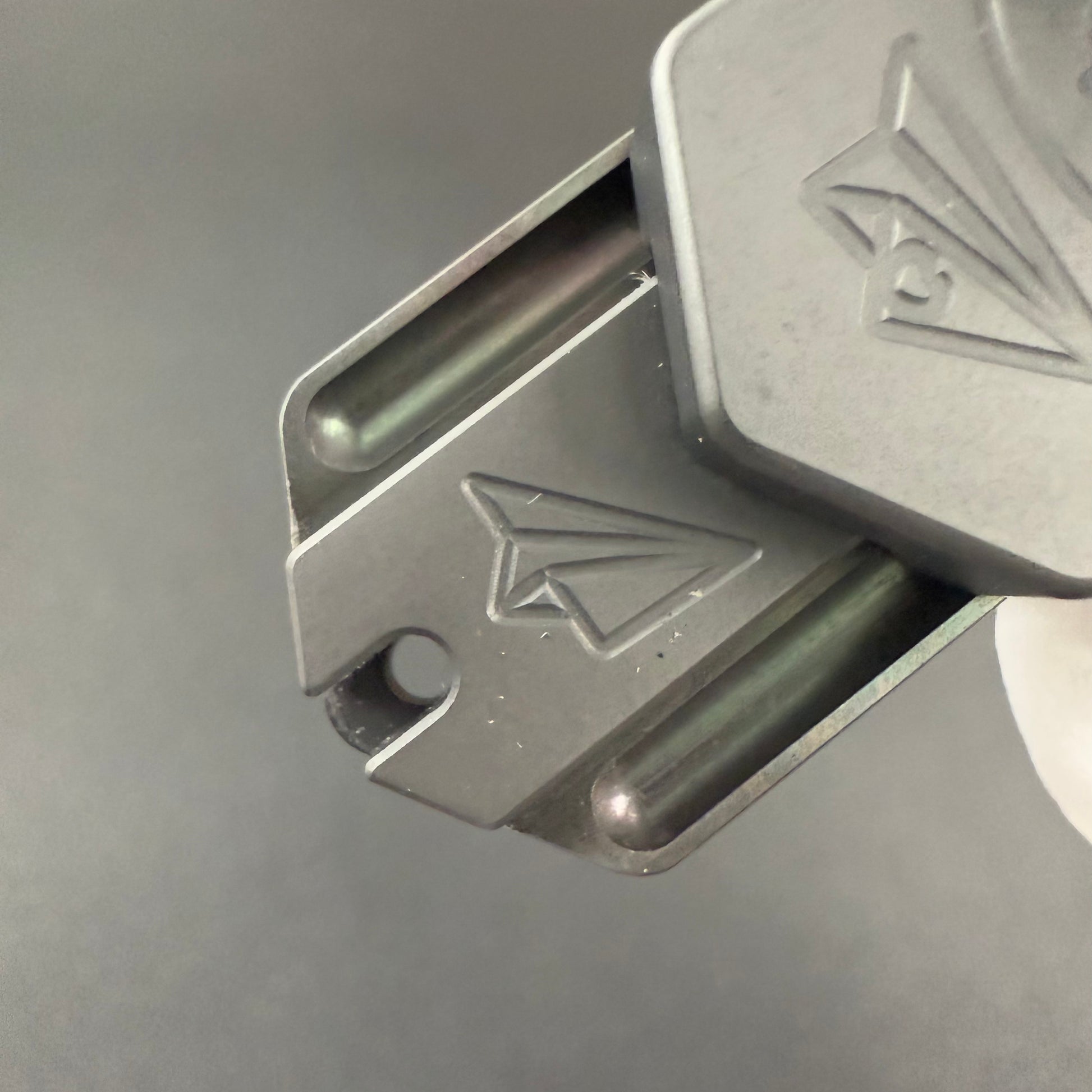 Plane Zirconium