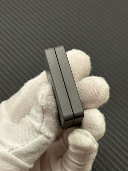 Mute Zirconium