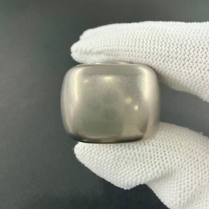 Sugar Cube Titanium