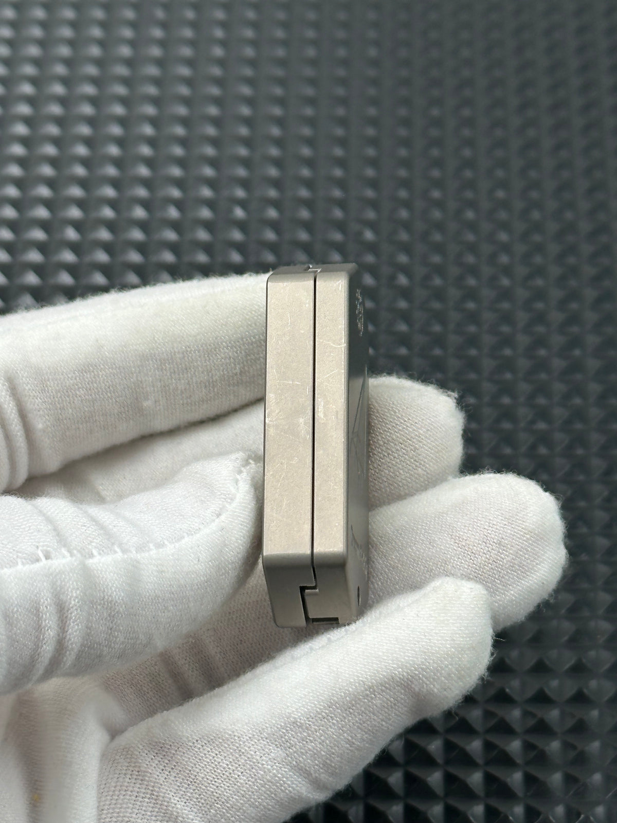 Plane Titanium