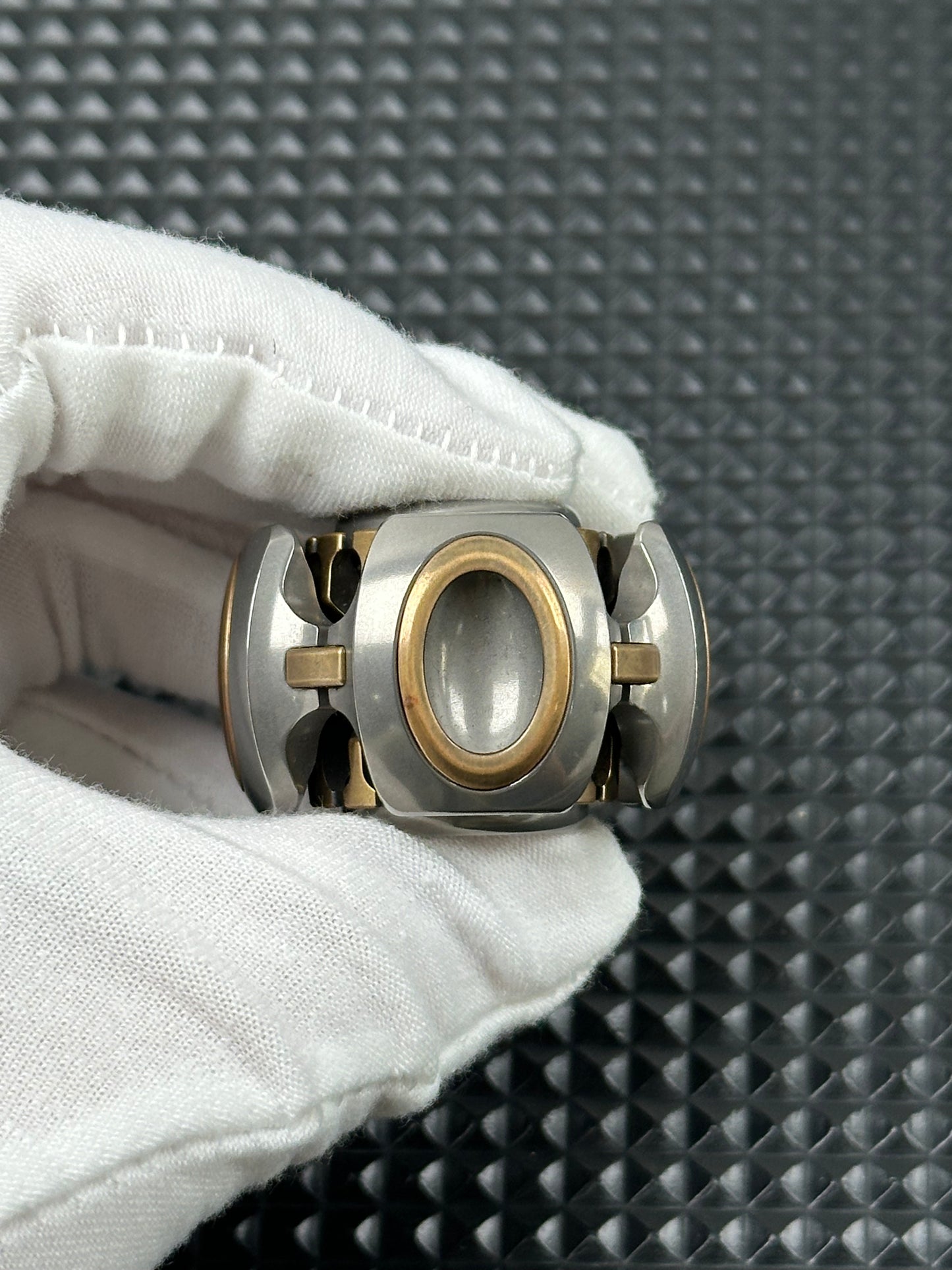 Noiz O Stainless Steel