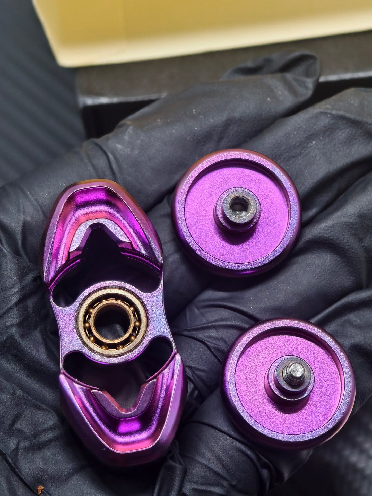 Pan Yixian Zirconium