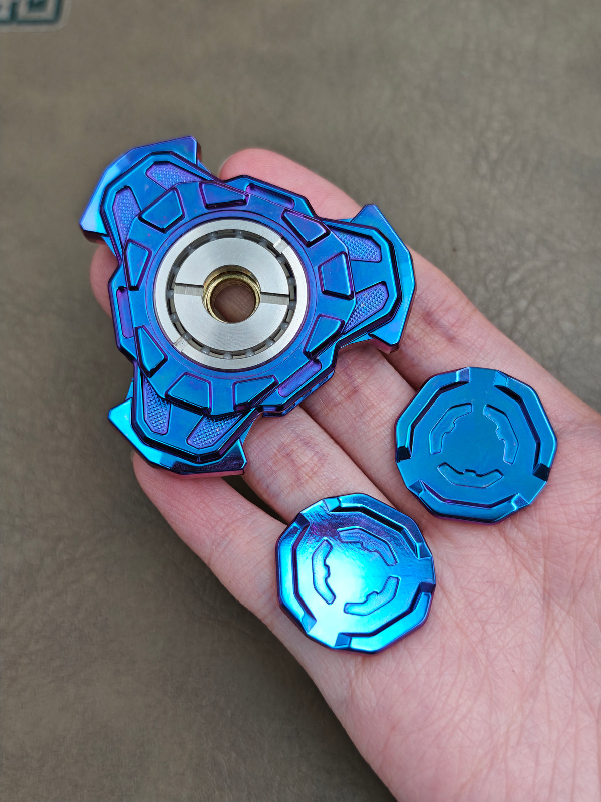 Triple Leaf Ignition Shell Opening Zirconium