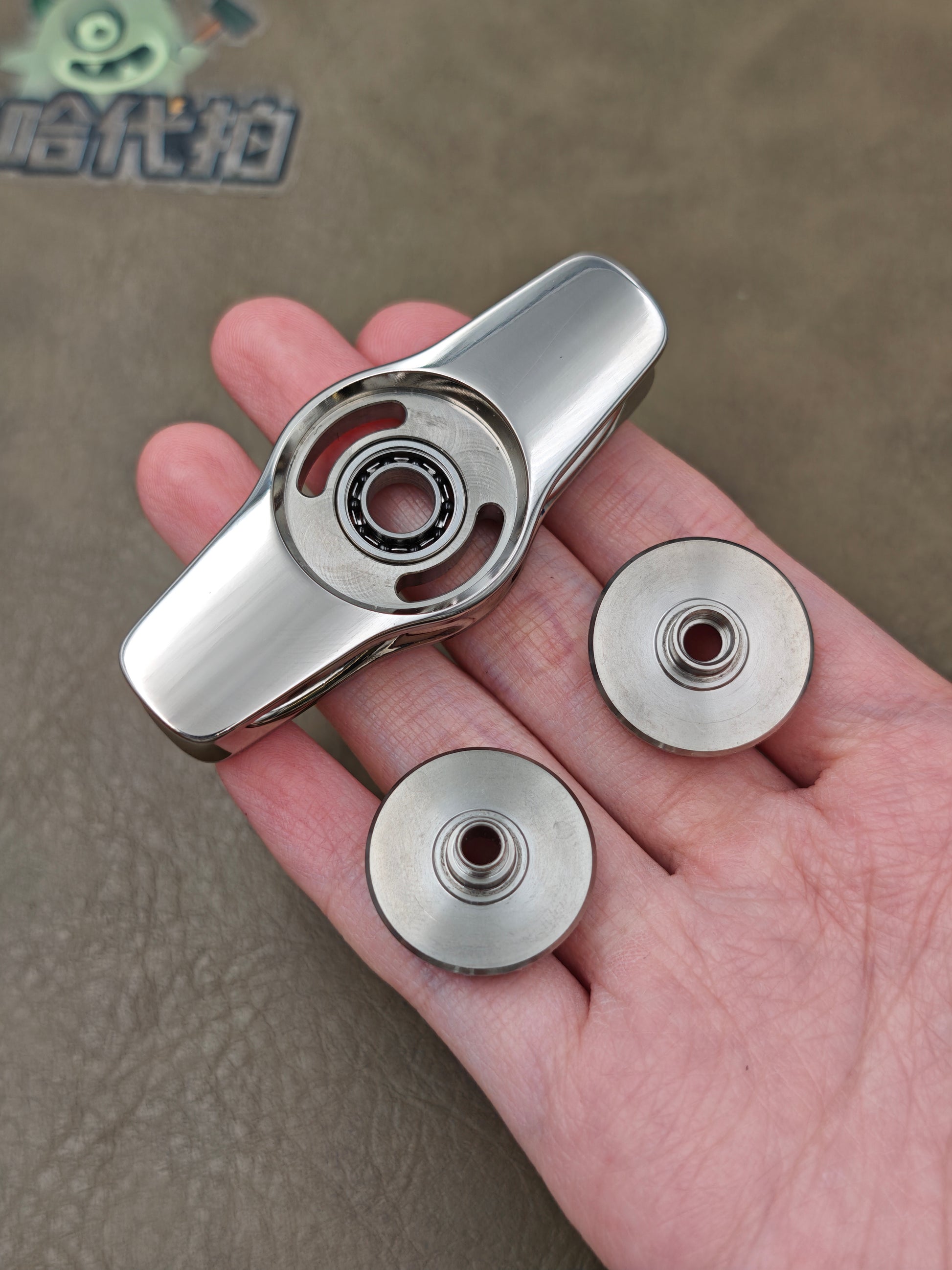 Oumuamua Premium & Buckle Titanium