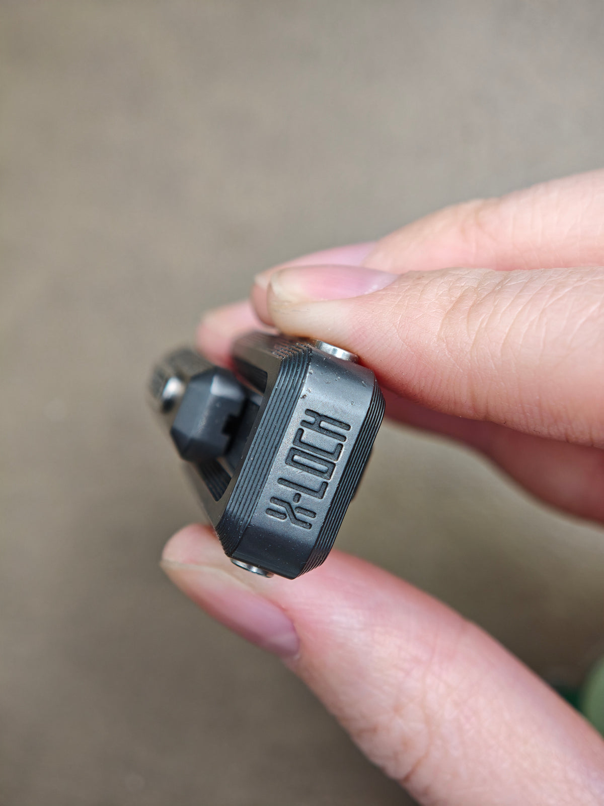 X Lock Zirconium