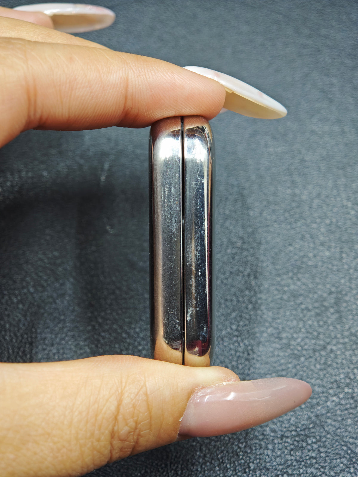 Floating Cloud Titanium