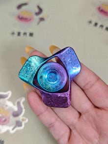 Phantom Dual Leaf Crystallized Titanium