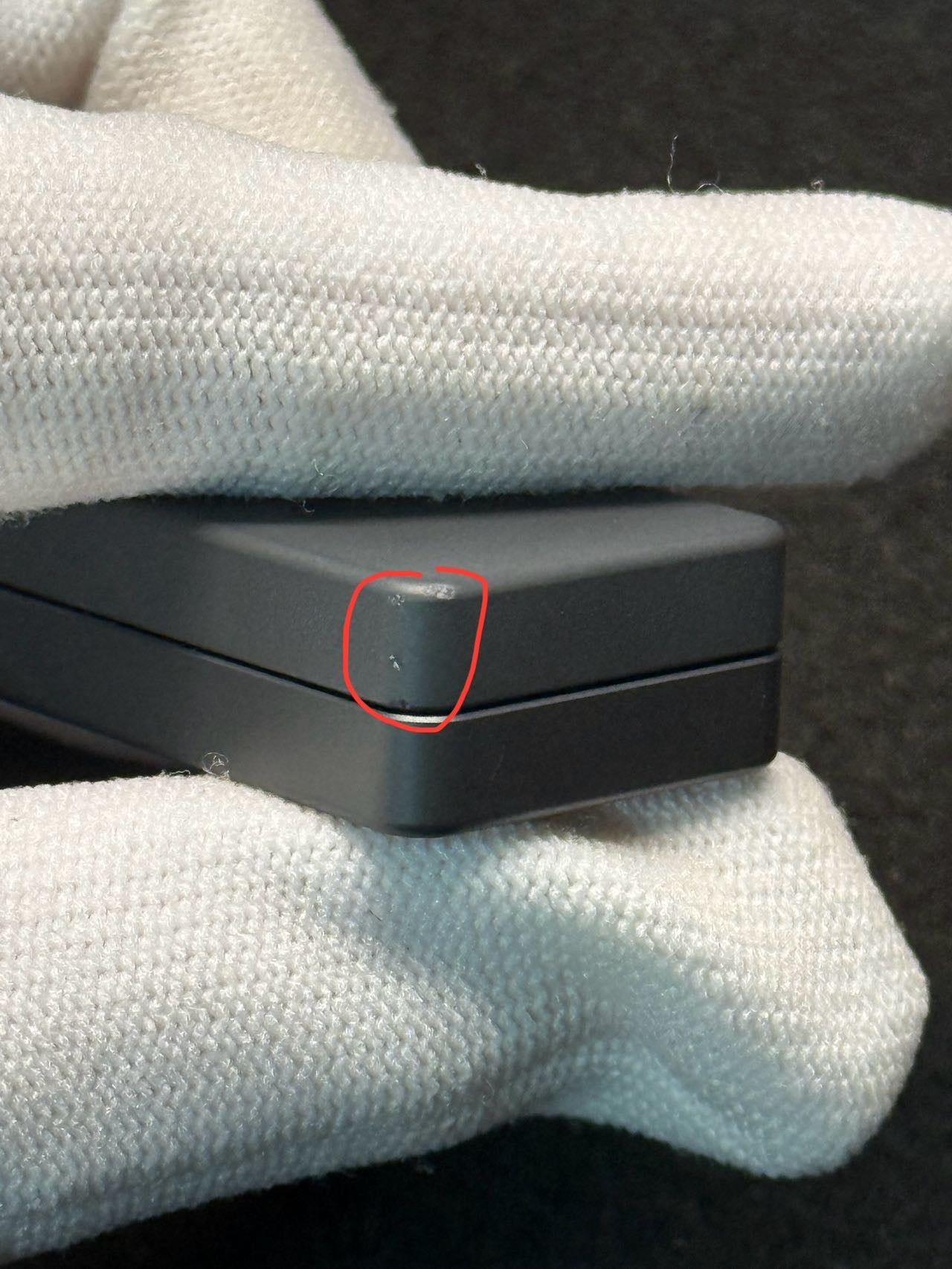 Mute Zirconium