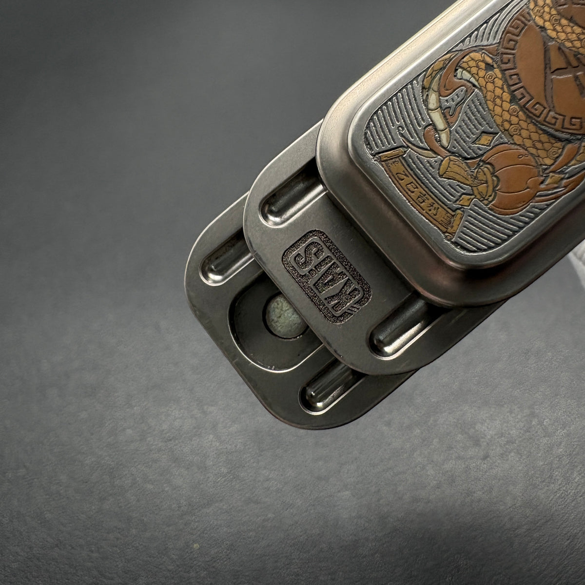 Lucky Candy Titanium