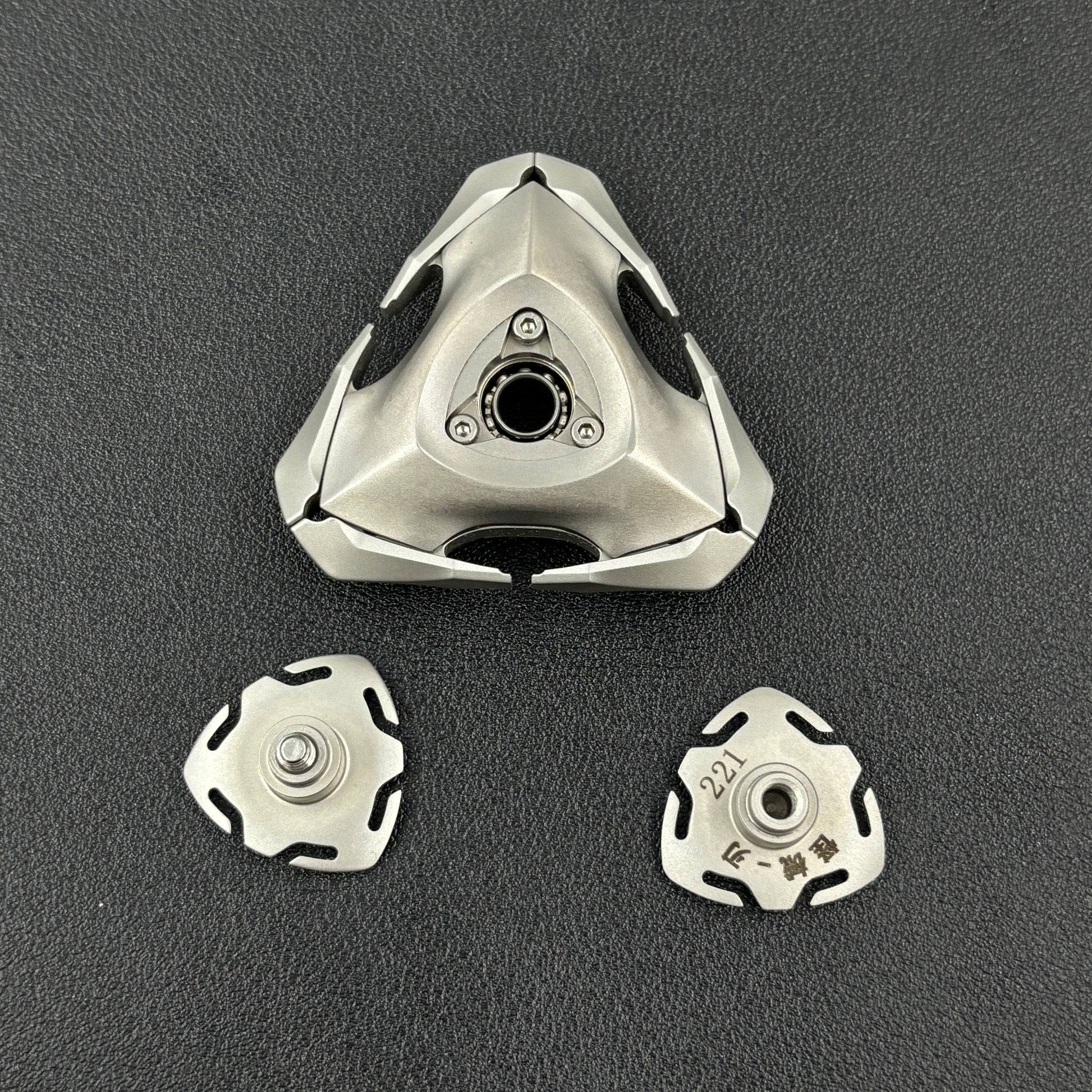 Blade Titanium