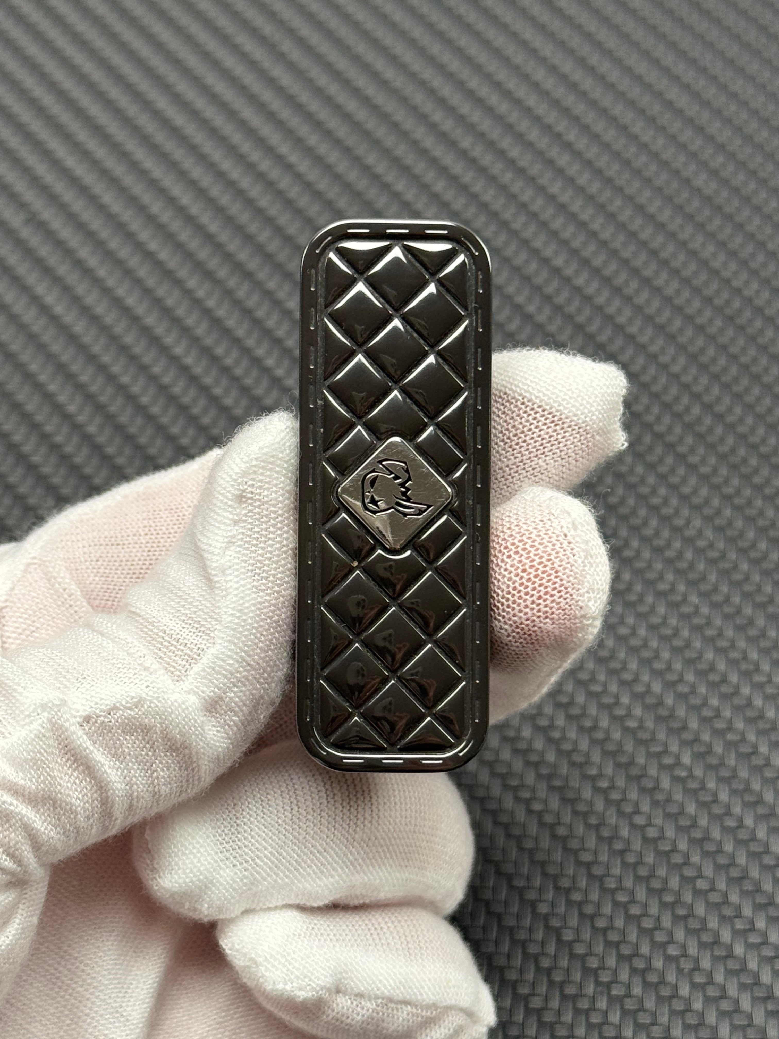 Feng Ling Zirconium Stonewashed Polished