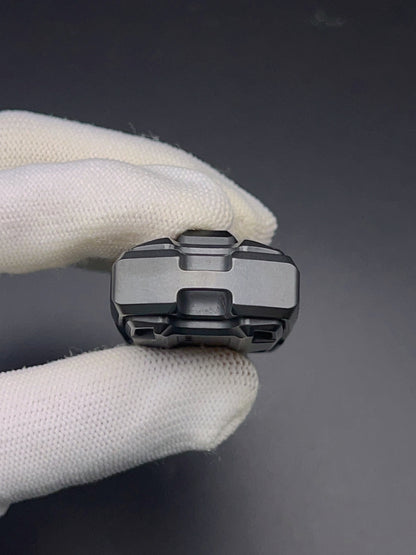 Thousand machines Zirconium