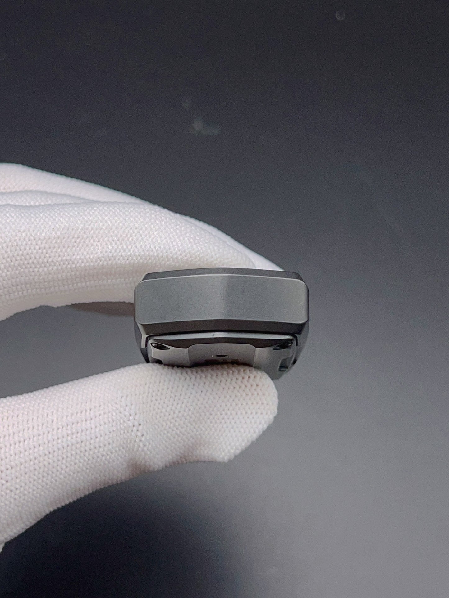 Thousand machines Zirconium