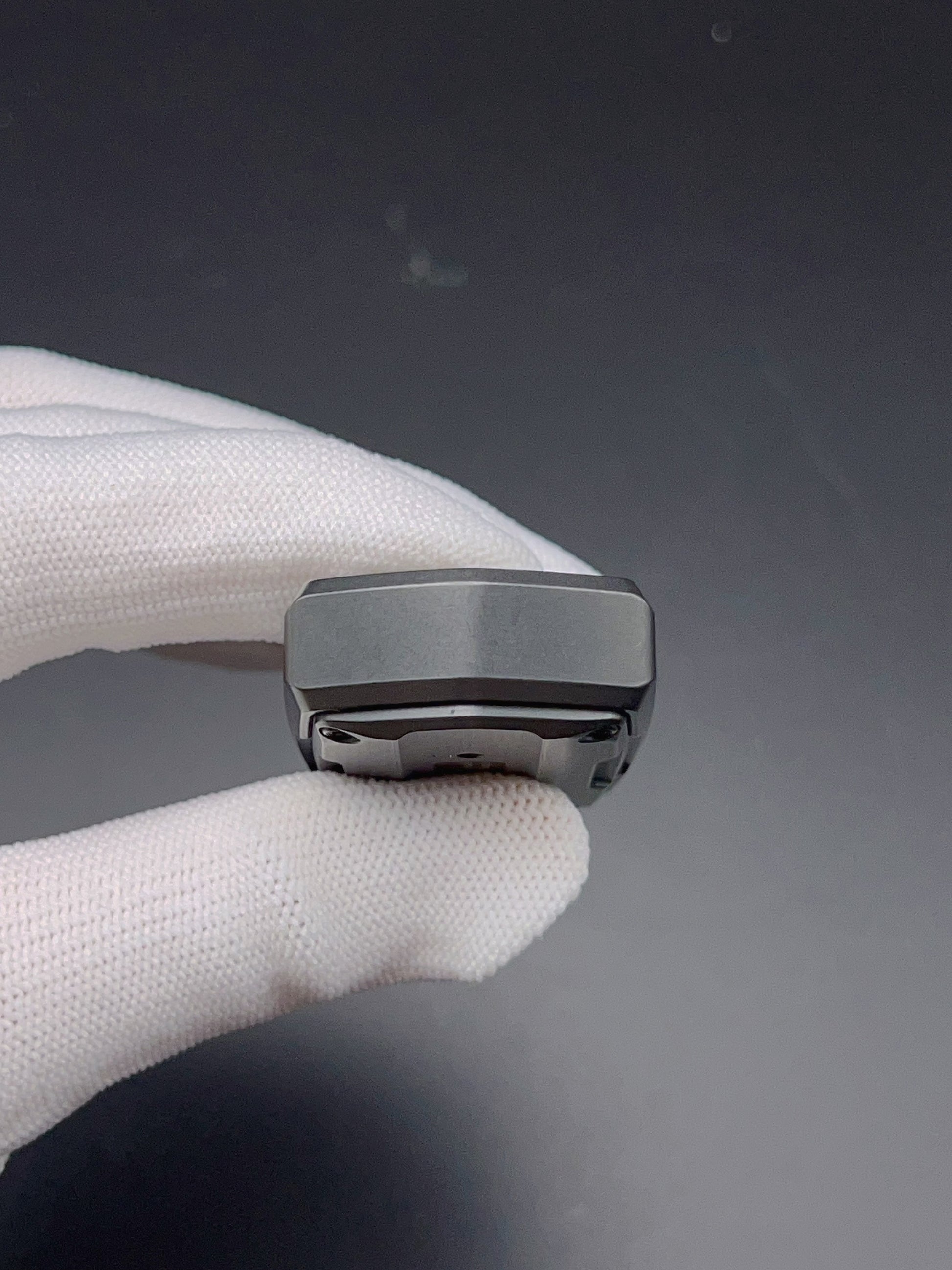 Thousand machines Zirconium