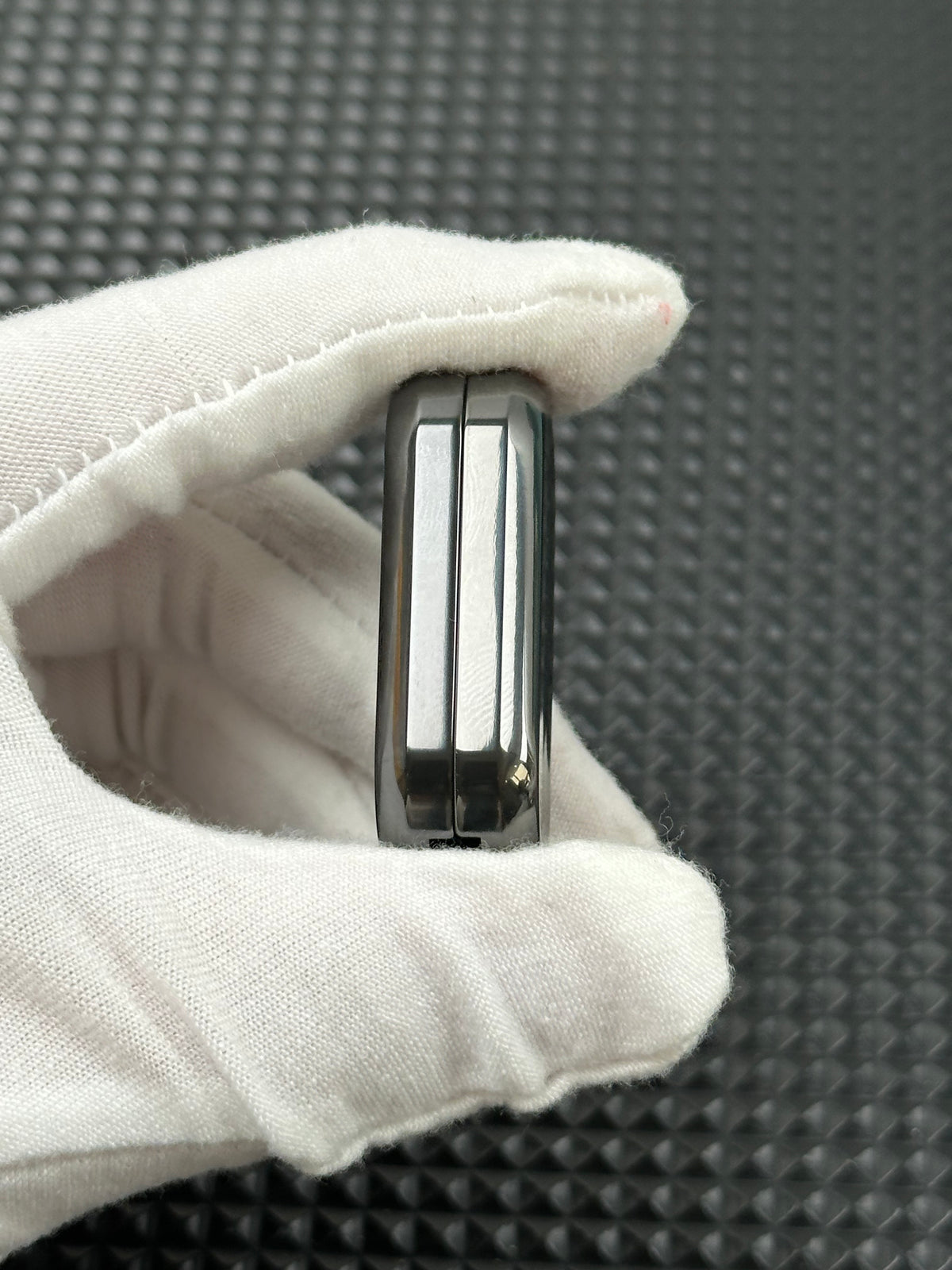 No.12 Shell Zirconium
