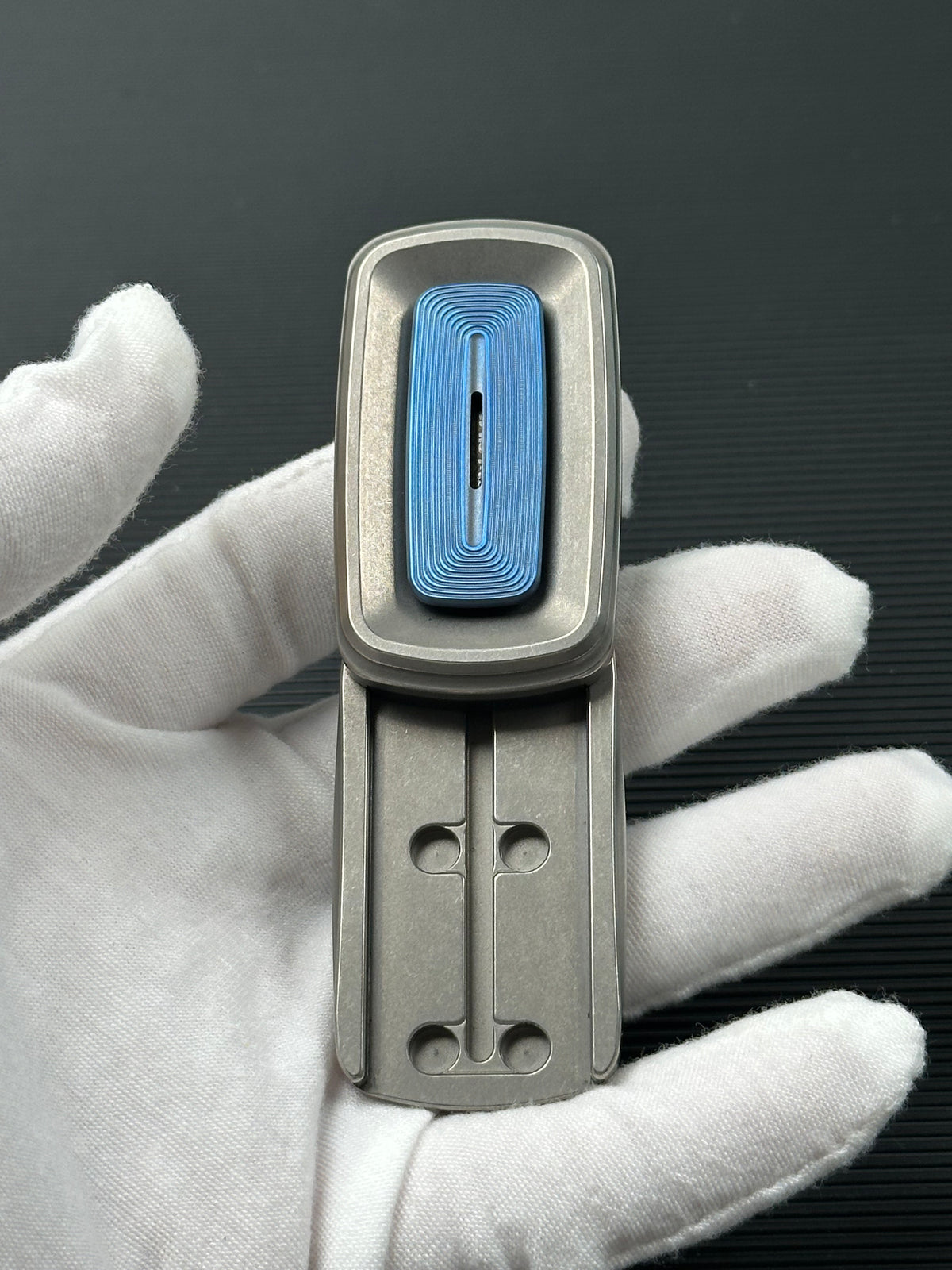 Wormhole Titanium