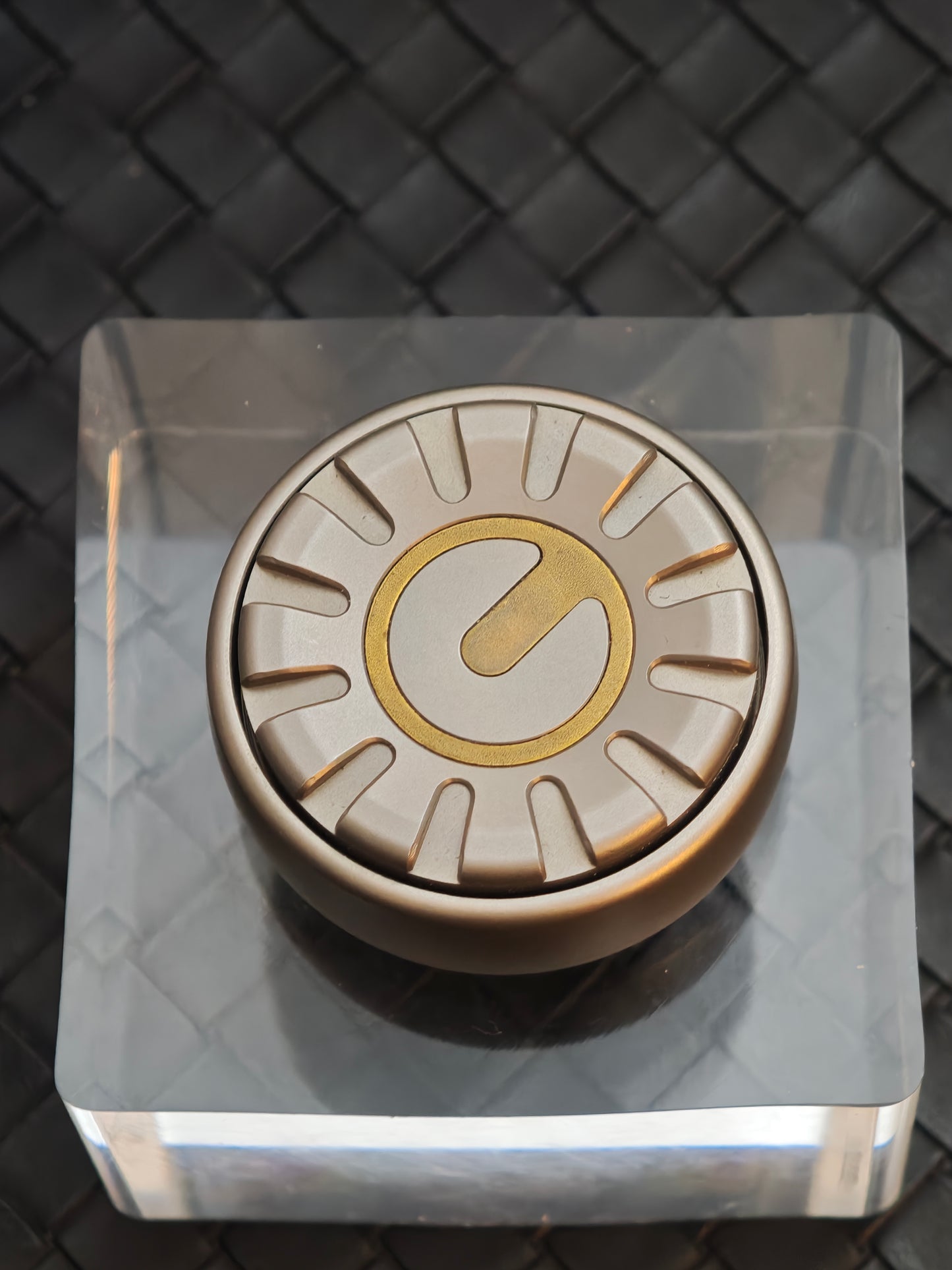 TANGO Egg Tart Titanium