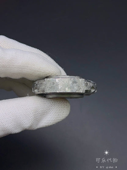 Lucky Horseshoe Crystallized Titanium
