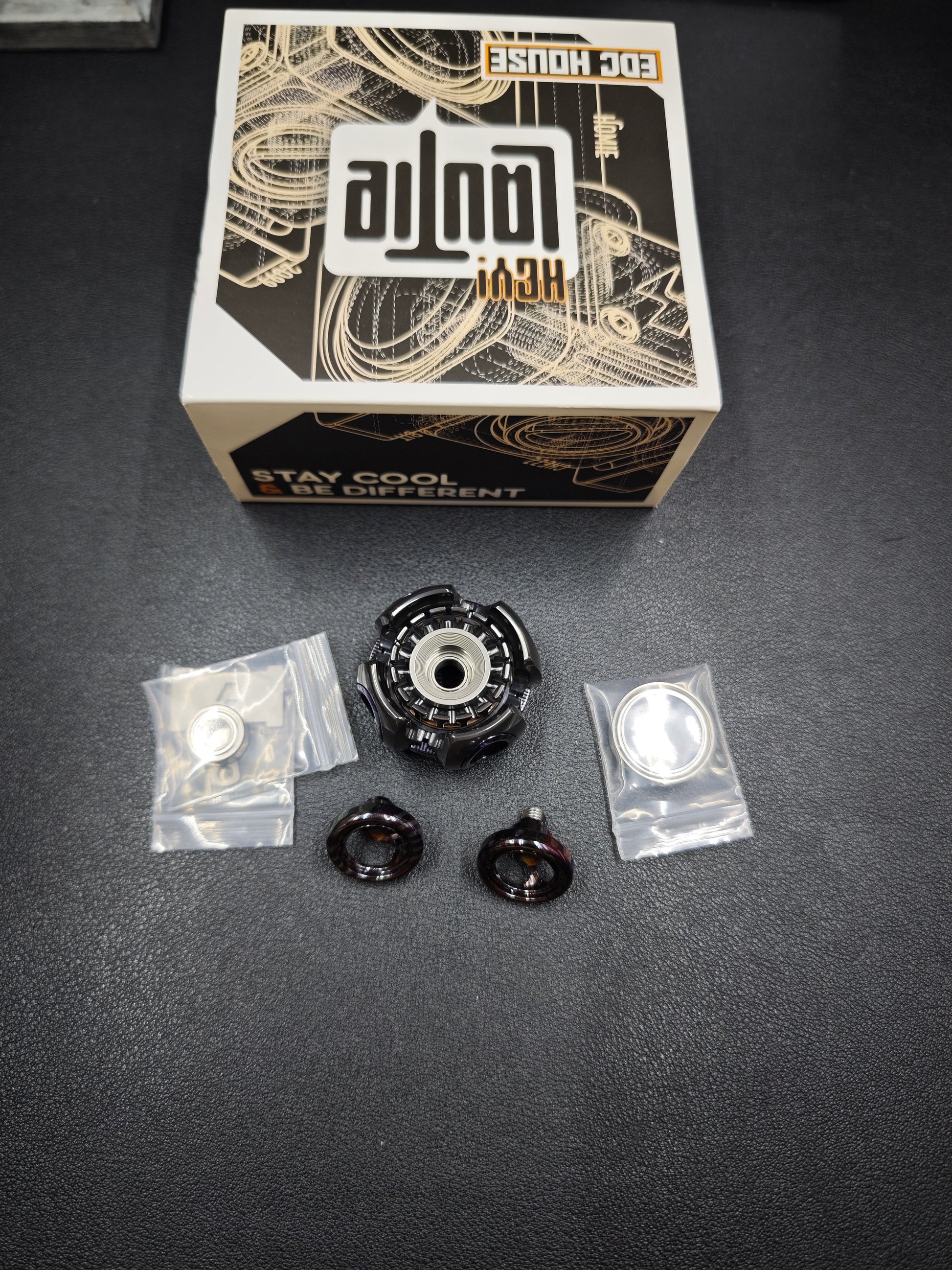 Noiz O Zirconium Zircuti