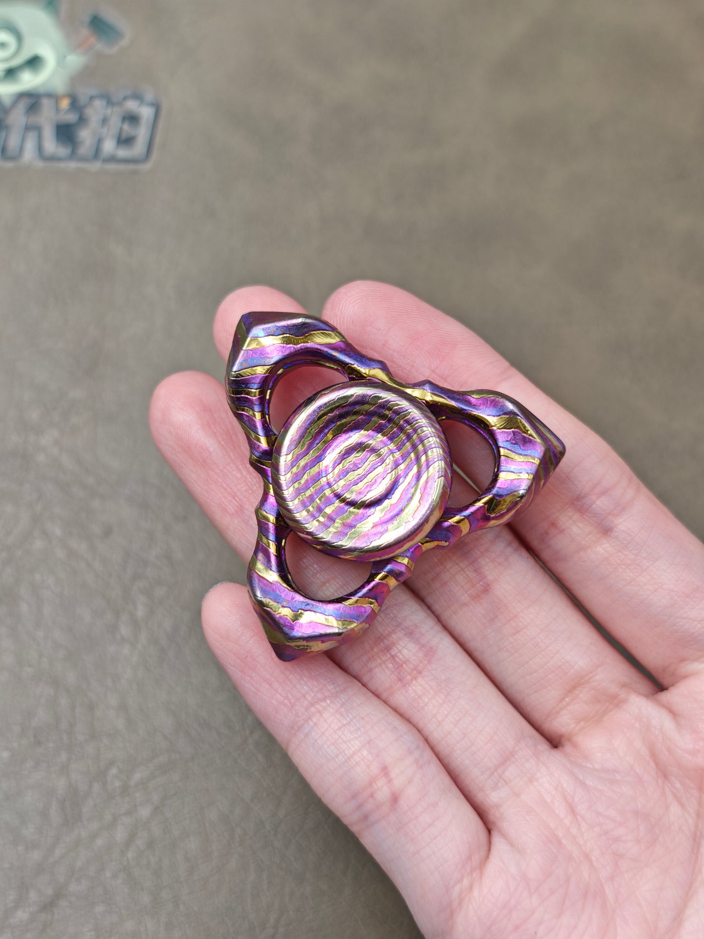 Thorns And Fog Zircuti