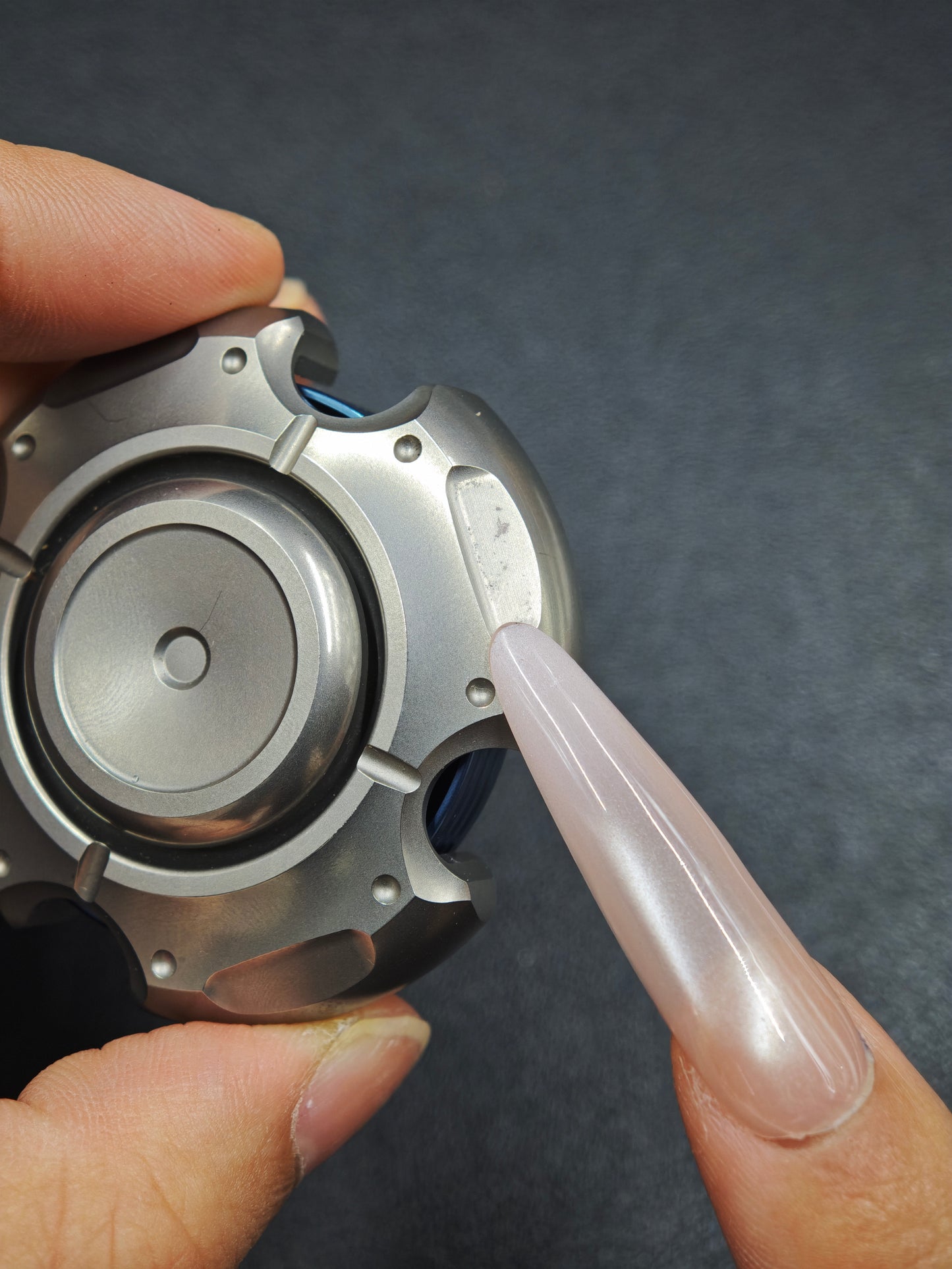 Resonance Titanium