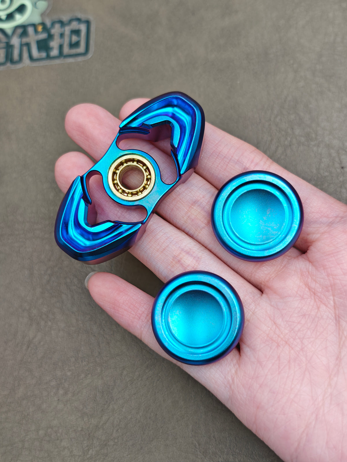 Pan Yixian Zirconium