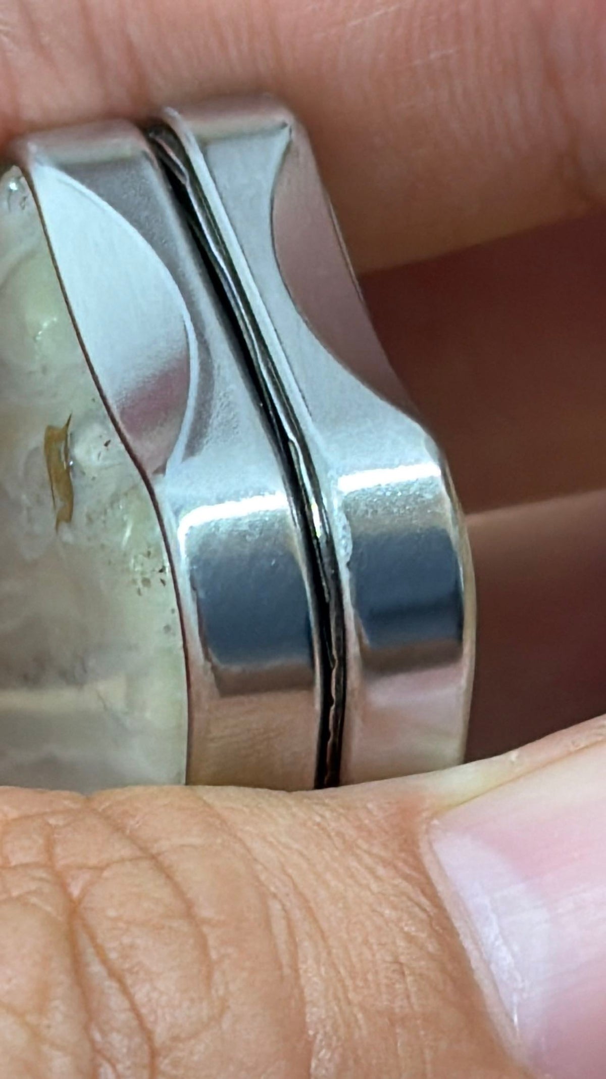 Aura Sand Stainless Steel