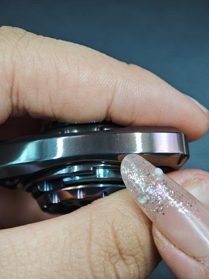 9 HAND ROAR Spinner Zirconium
