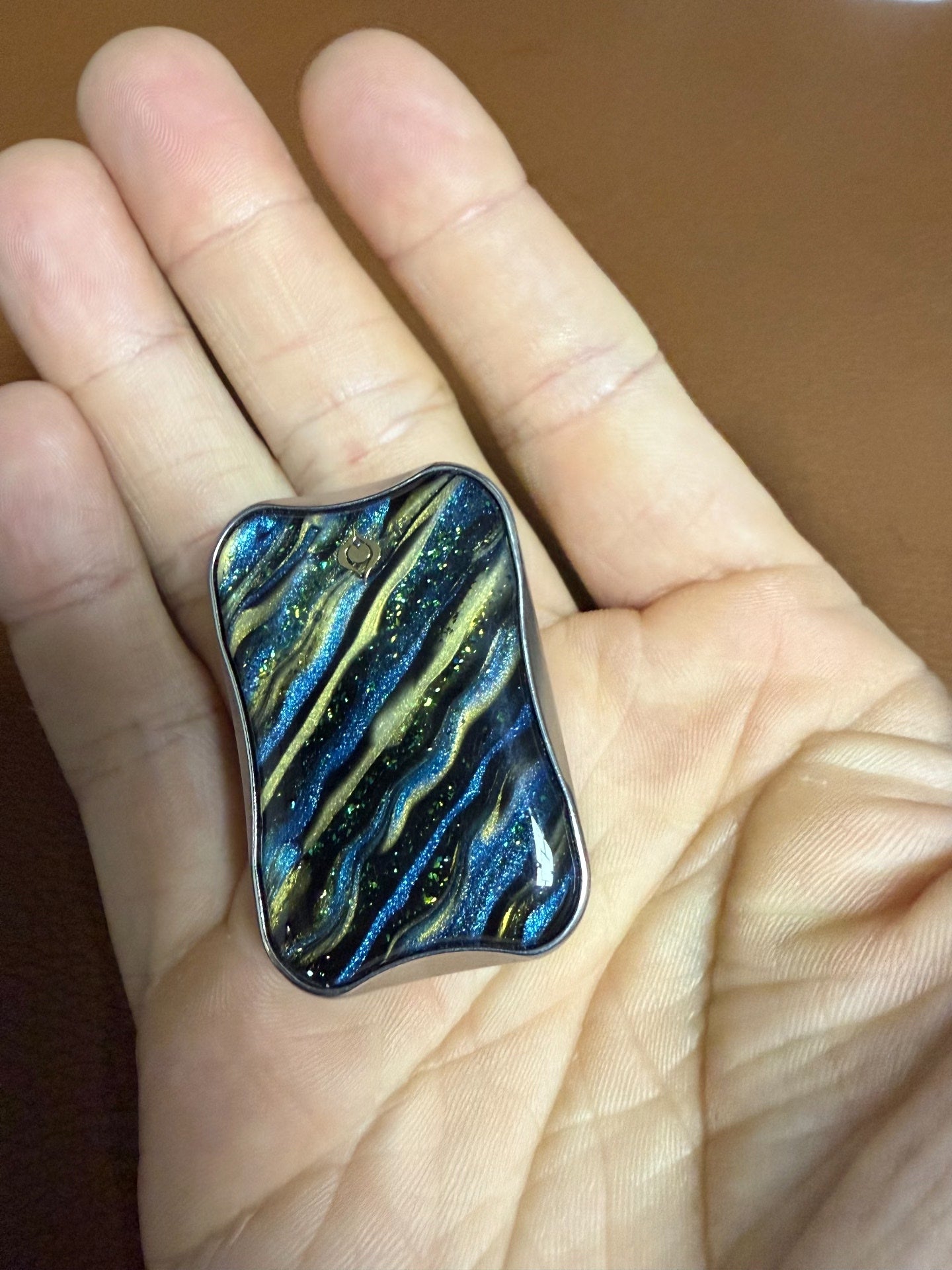 Aura Sand Stainless Steel