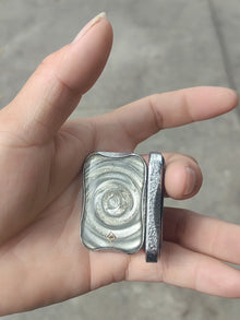 Aura Sand Stainless Steel
