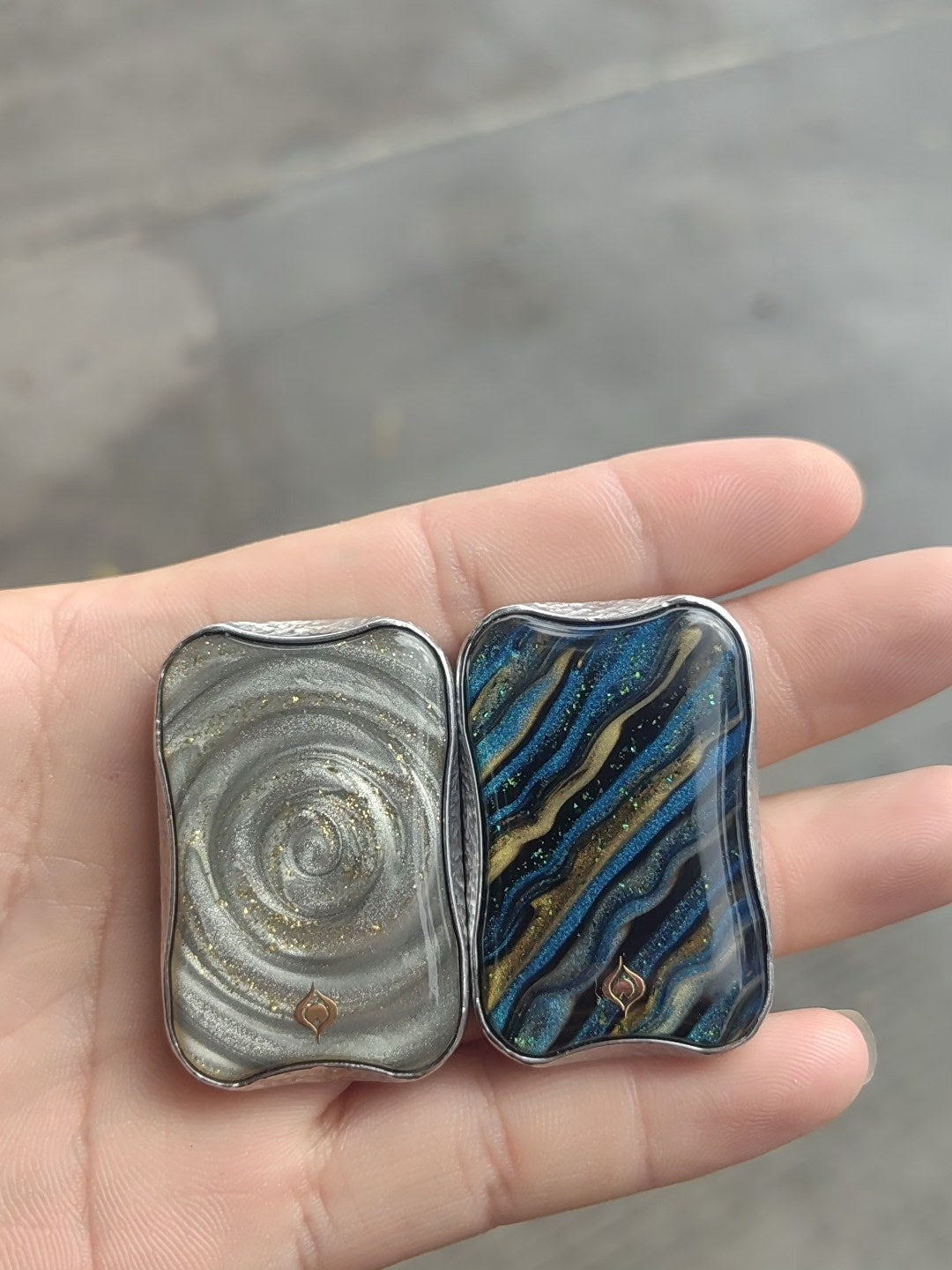 Aura Sand Stainless Steel