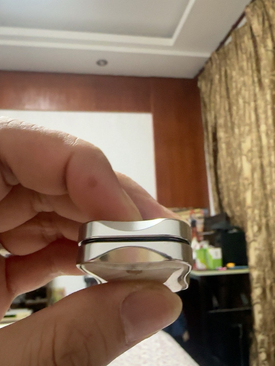 Aura Sand Stainless Steel