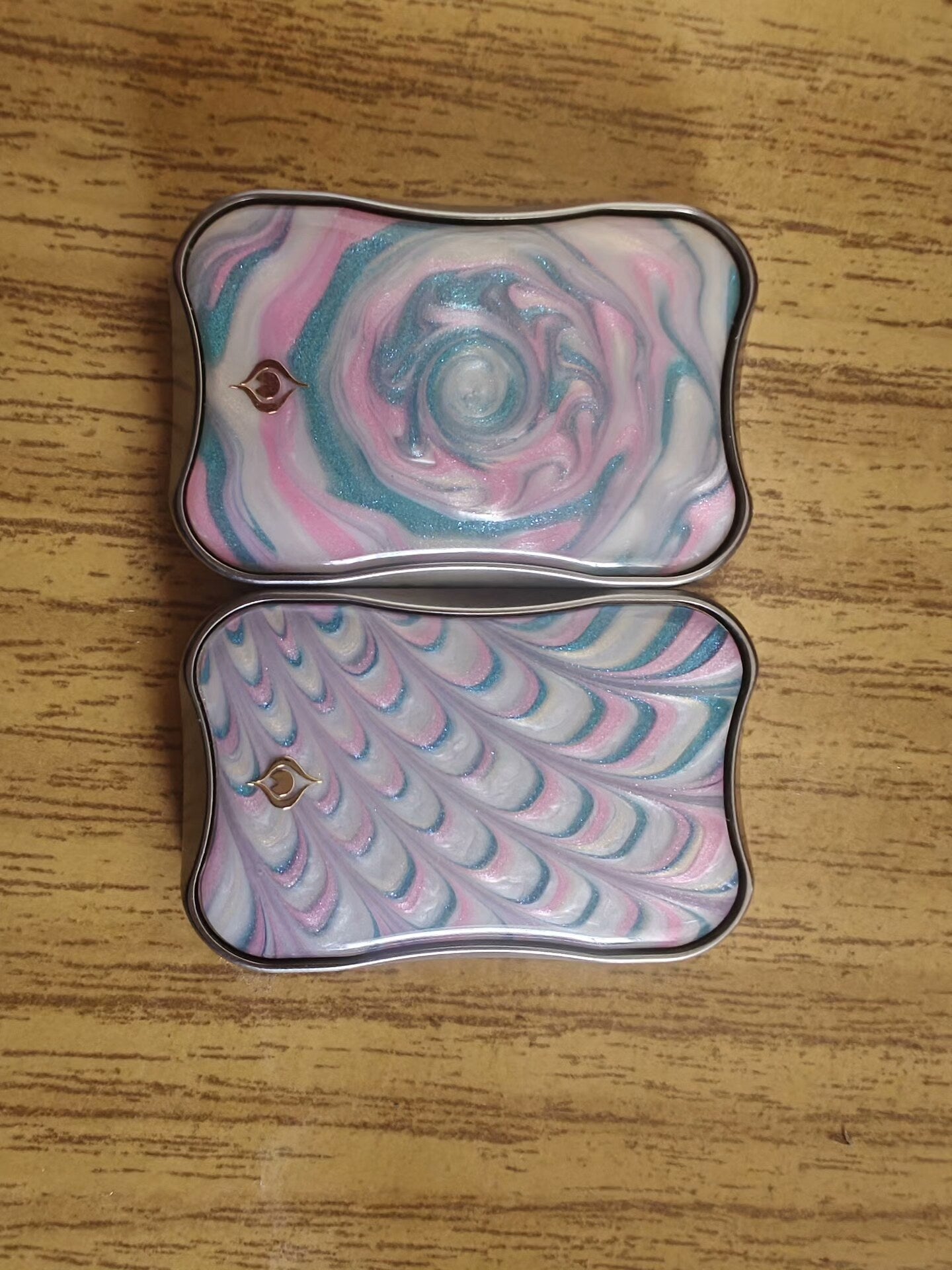 Aura Sand Titanium + Aura Sand (Faceplate)