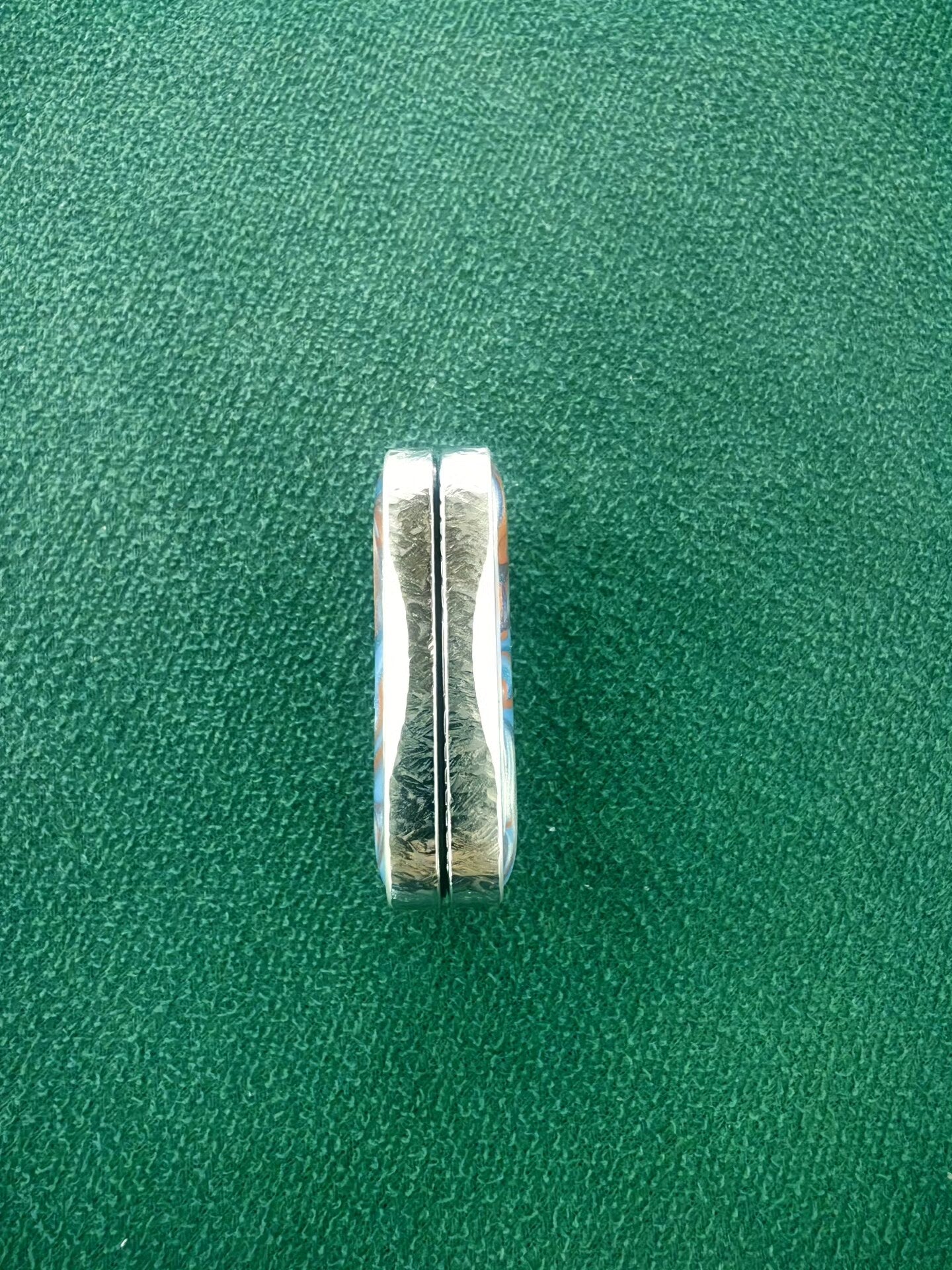Aura Sand, Stainless Steel