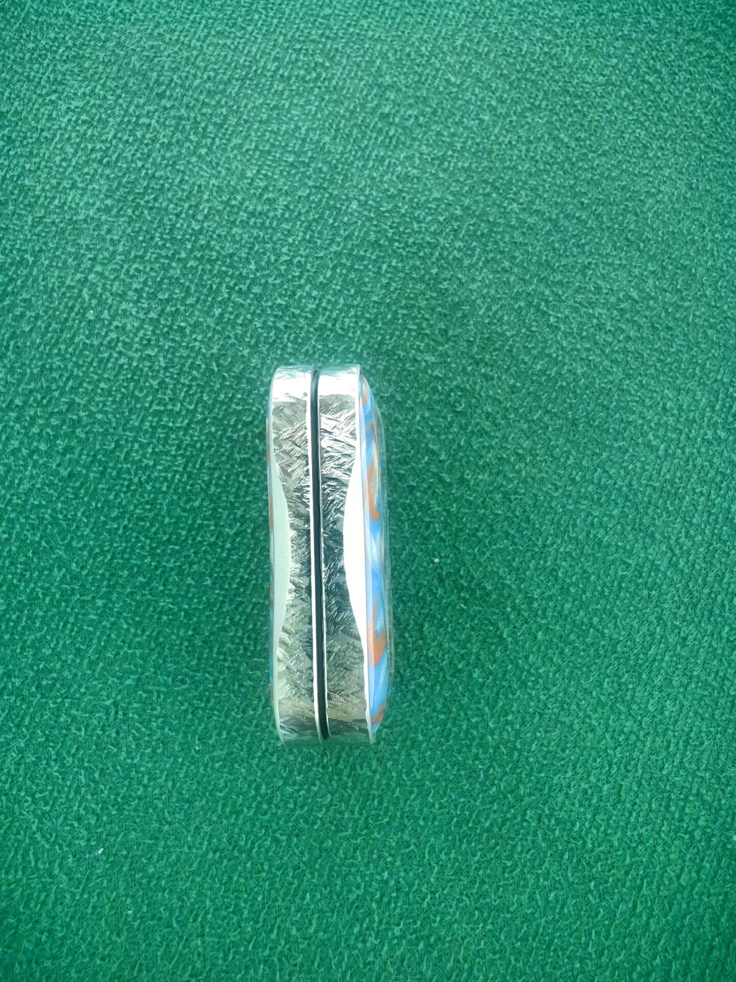 Aura Sand, Stainless Steel