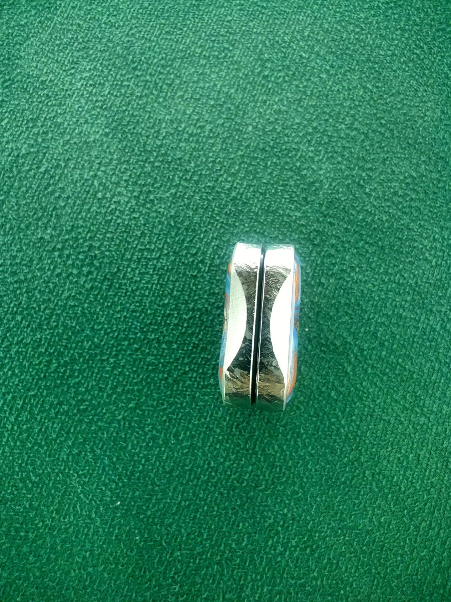 Aura Sand, Stainless Steel