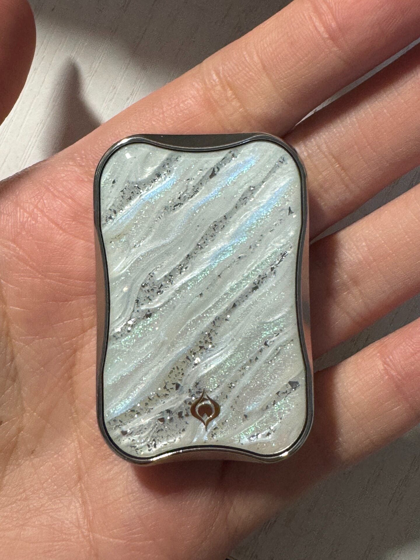 Aura Sand, Stainless Steel