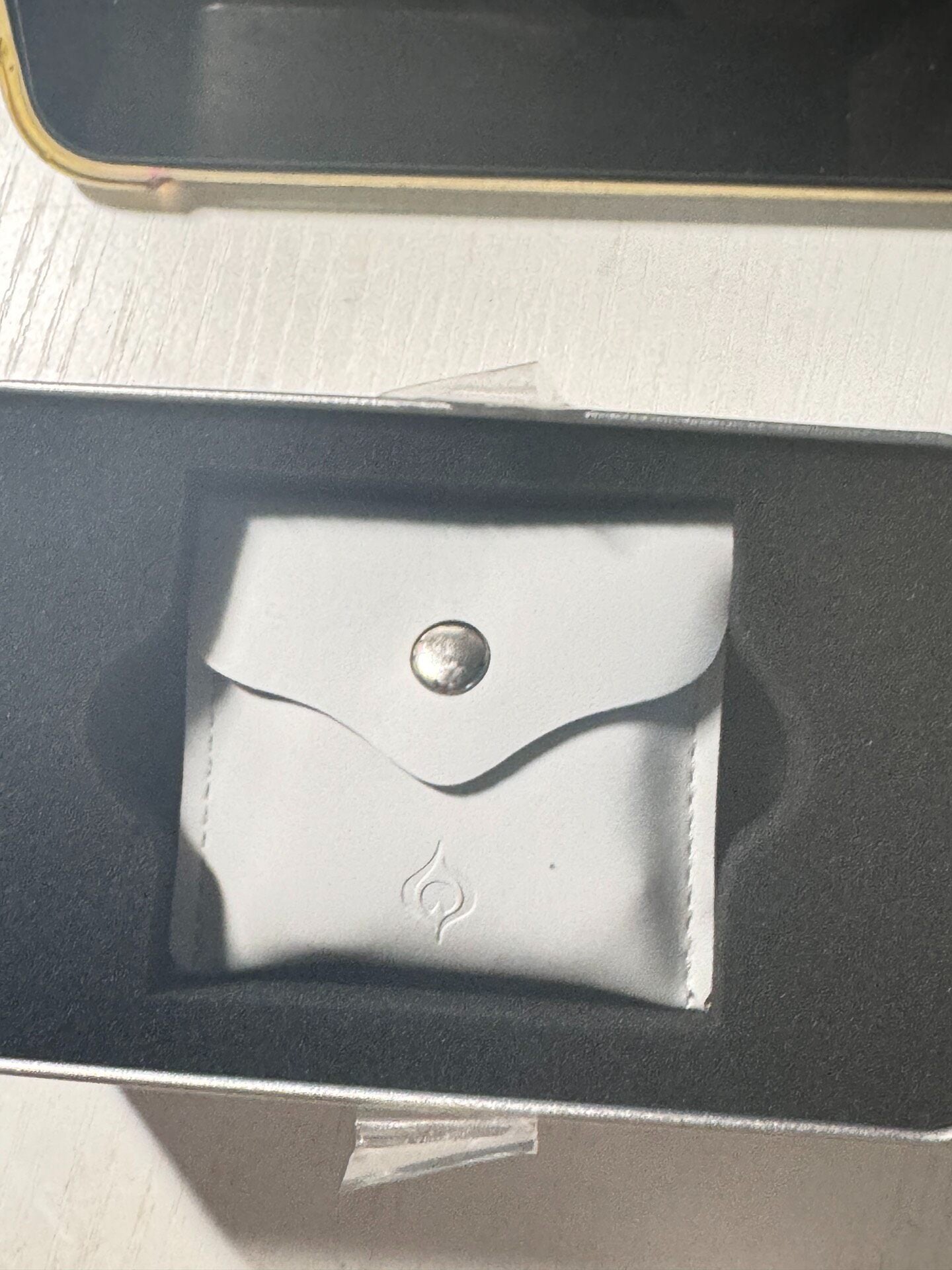 Aura Sand, Stainless Steel