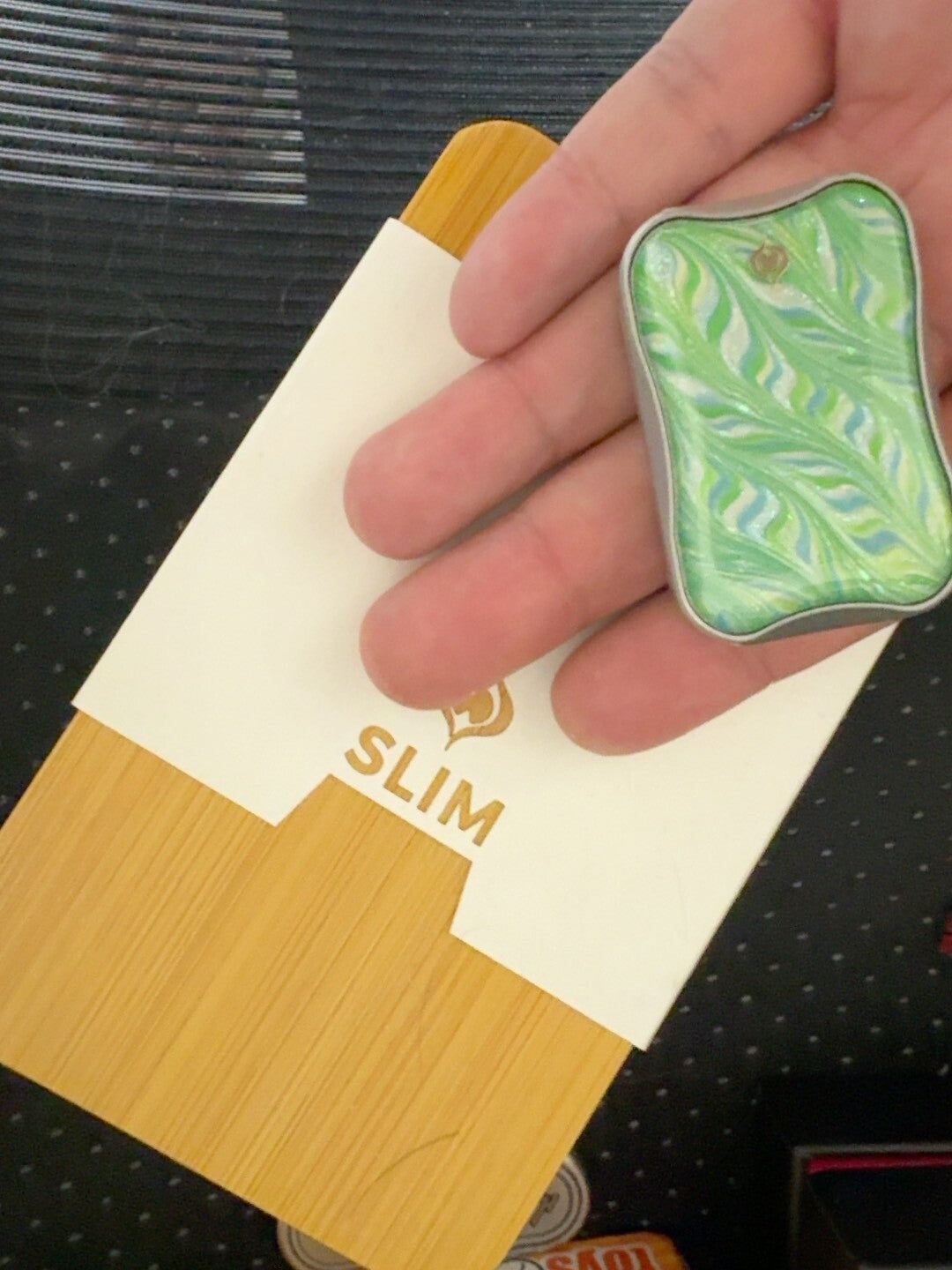 Aura Sand, Stainless Steel