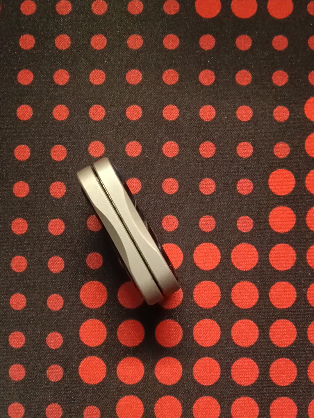 Aura Sand Stainless Steel