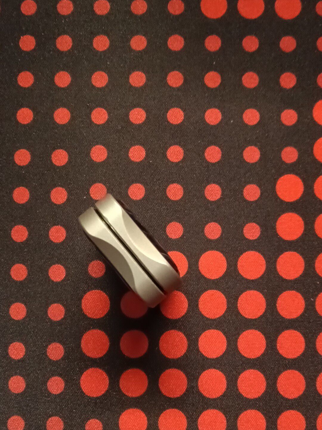 Aura Sand Stainless Steel