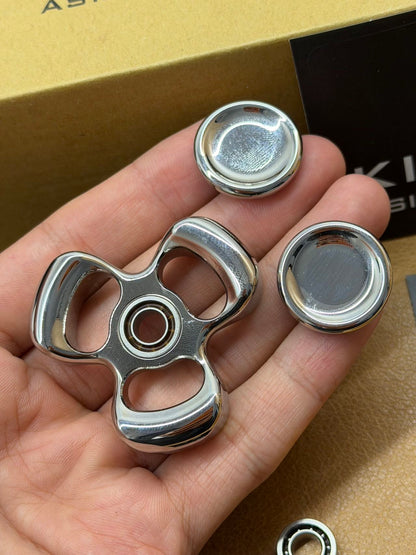 Three-Leaf Horizon Stainless Steel