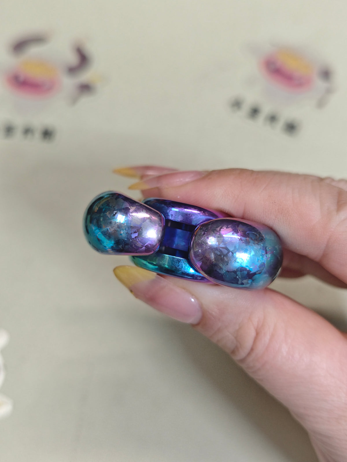 sandan Crystallized Titanium